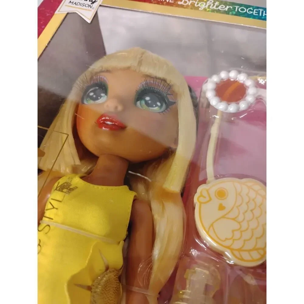Rainbow High Sunny Doll